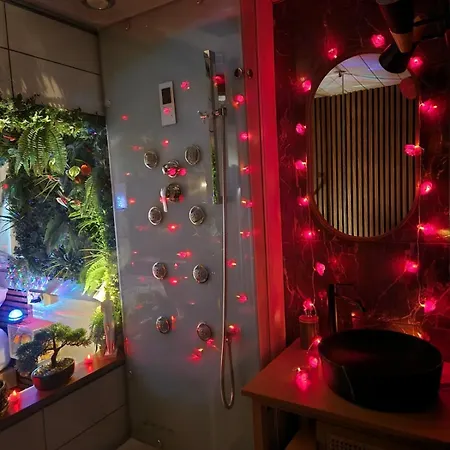 Jungleroom Vegetal And Romantic, Parking * Carquefou
