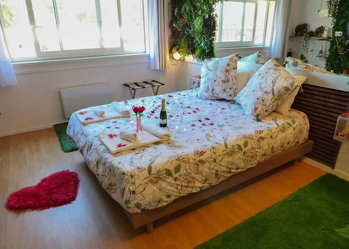 Jungleroom Vegetal And Romantic, Parking Lejlighed