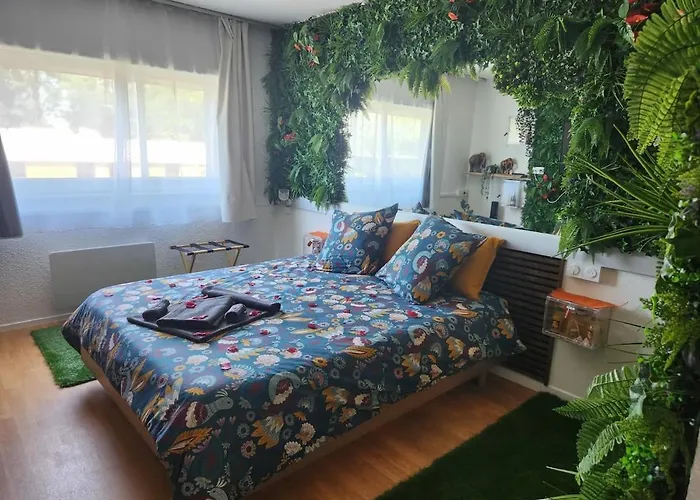 Lejlighed Jungleroom Vegetal And Romantic, Parking Carquefou